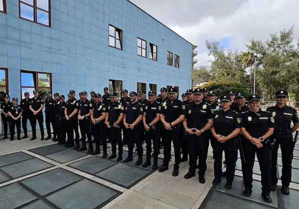 policias-ka6F-U21024487975rdF-1200×840@Canarias7